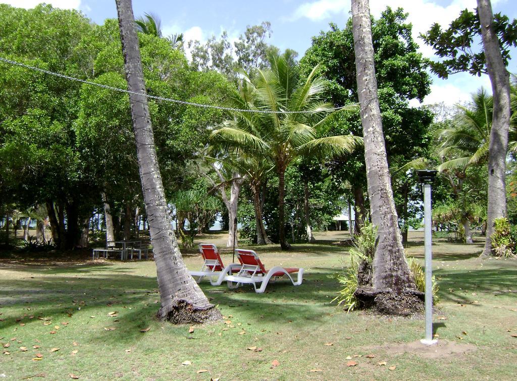 Bramston Beach Motel Buitenkant foto