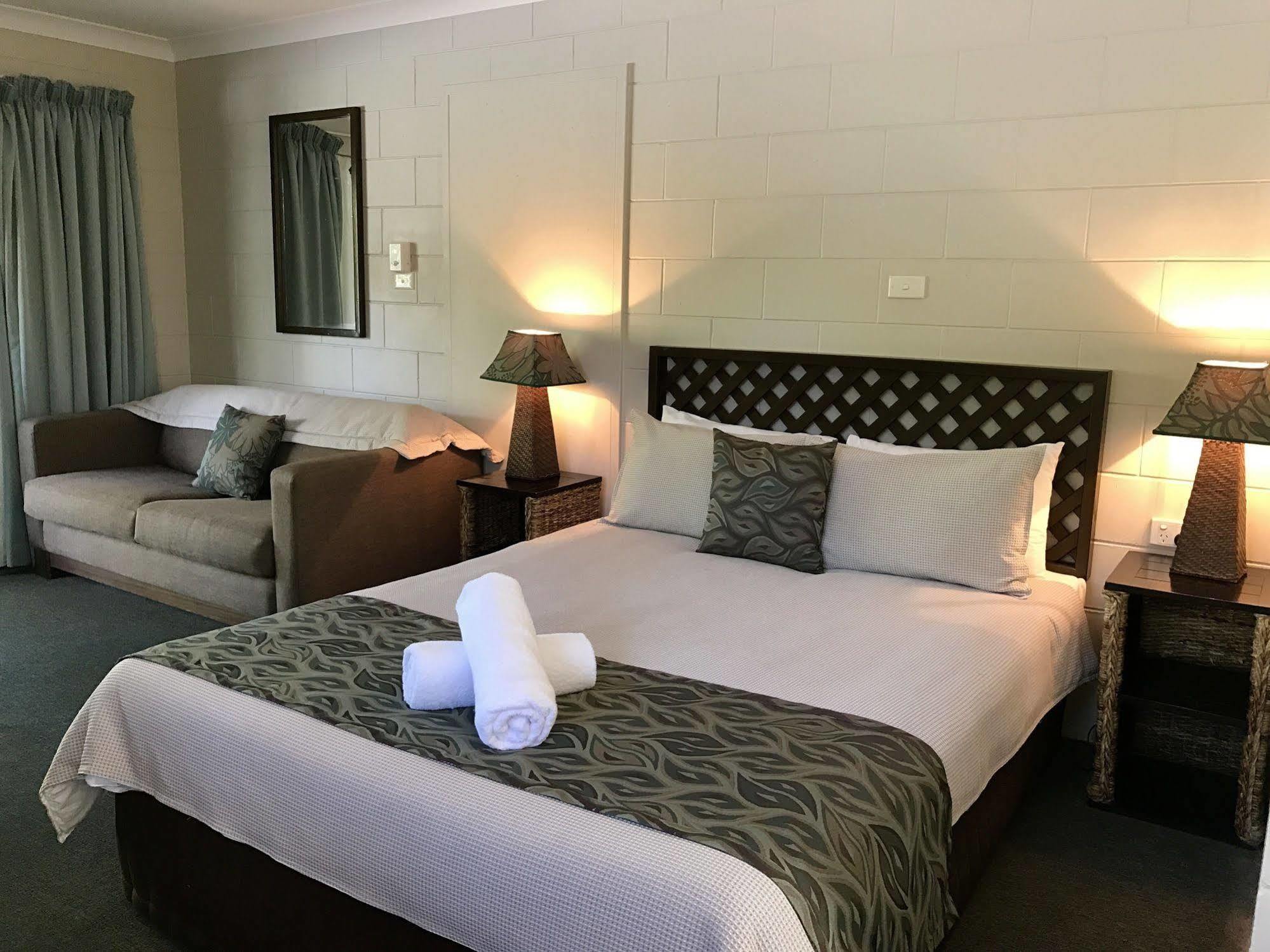 Bramston Beach Motel Buitenkant foto