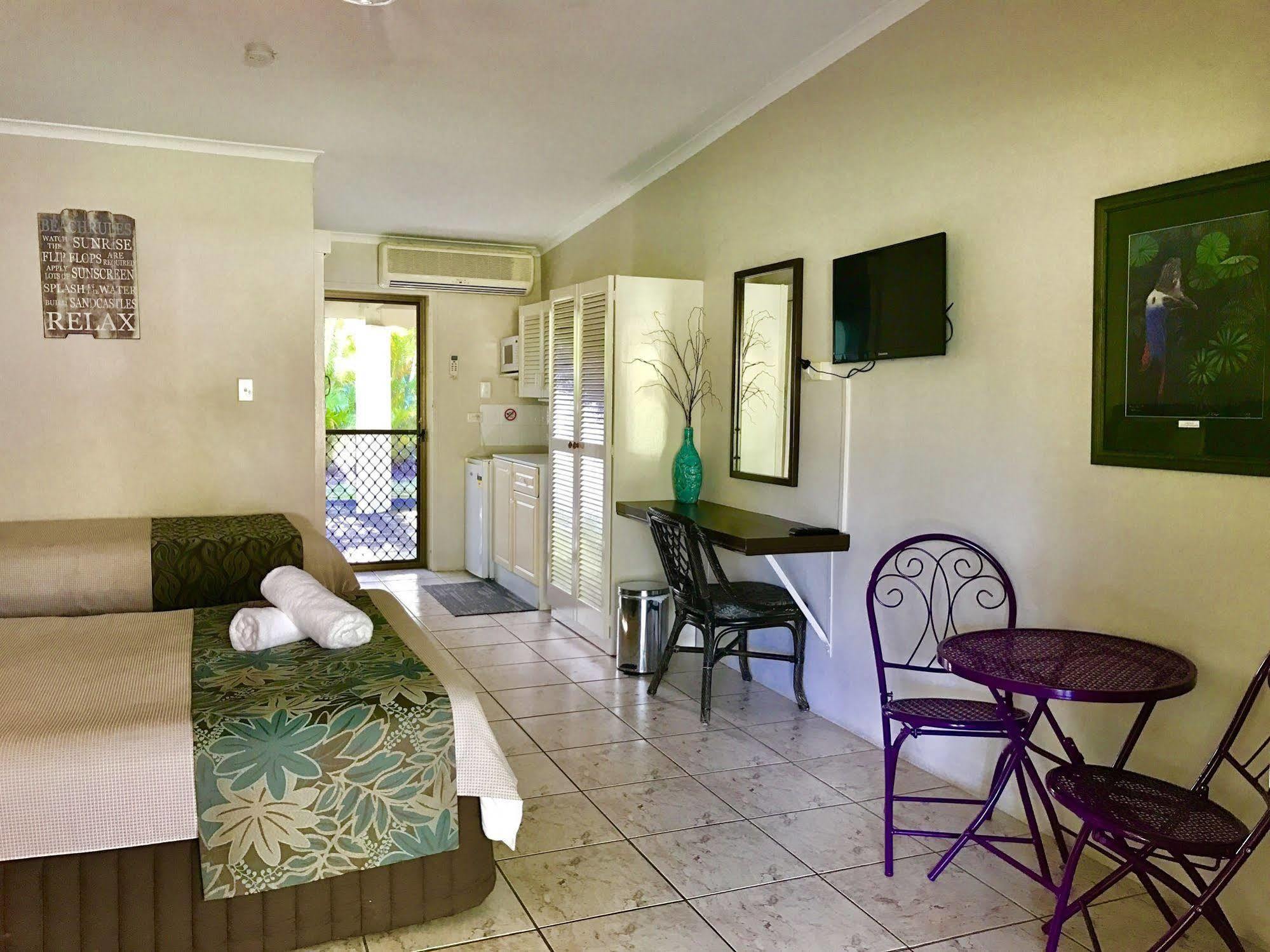 Bramston Beach Motel Buitenkant foto