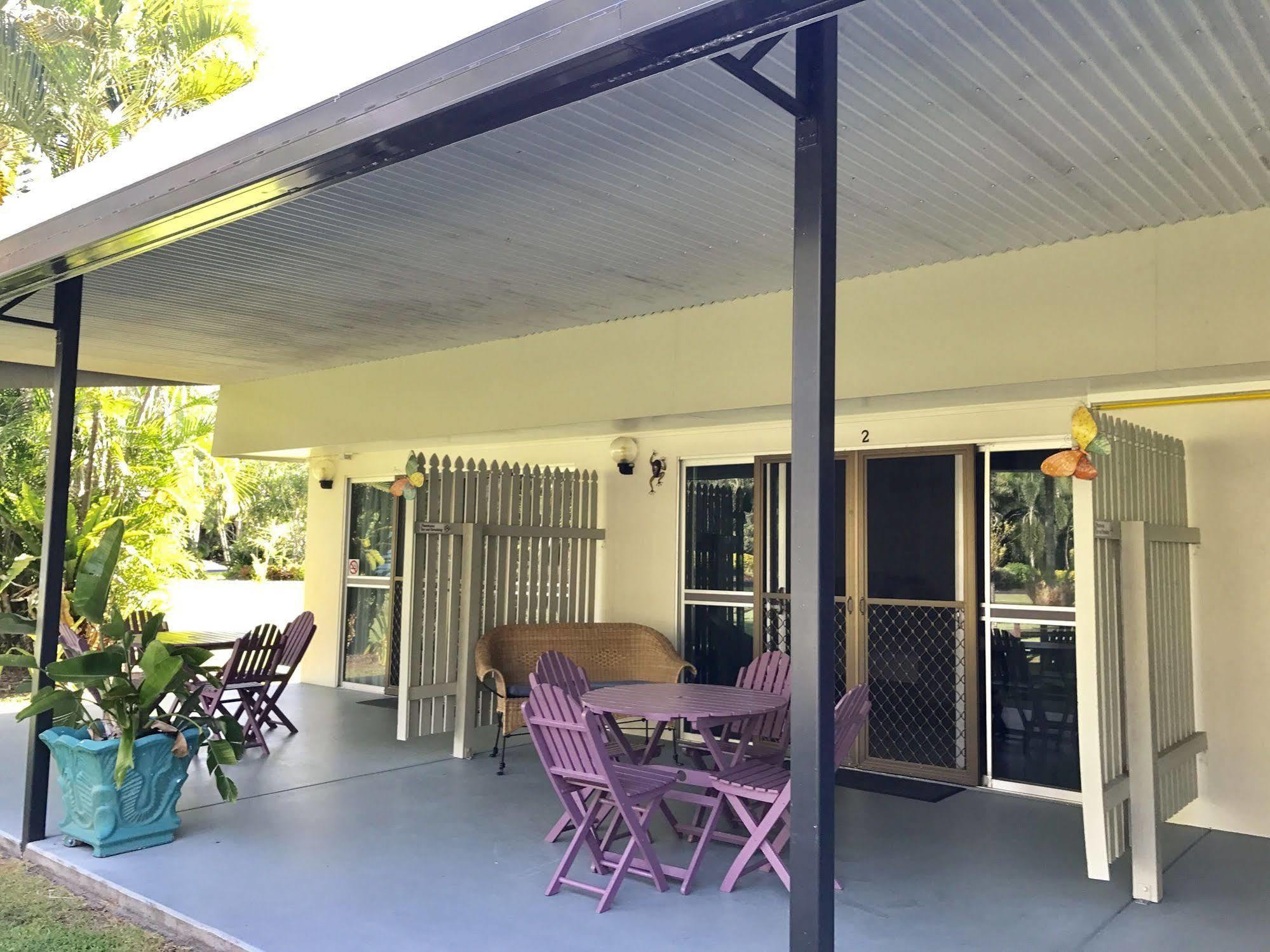 Bramston Beach Motel Buitenkant foto