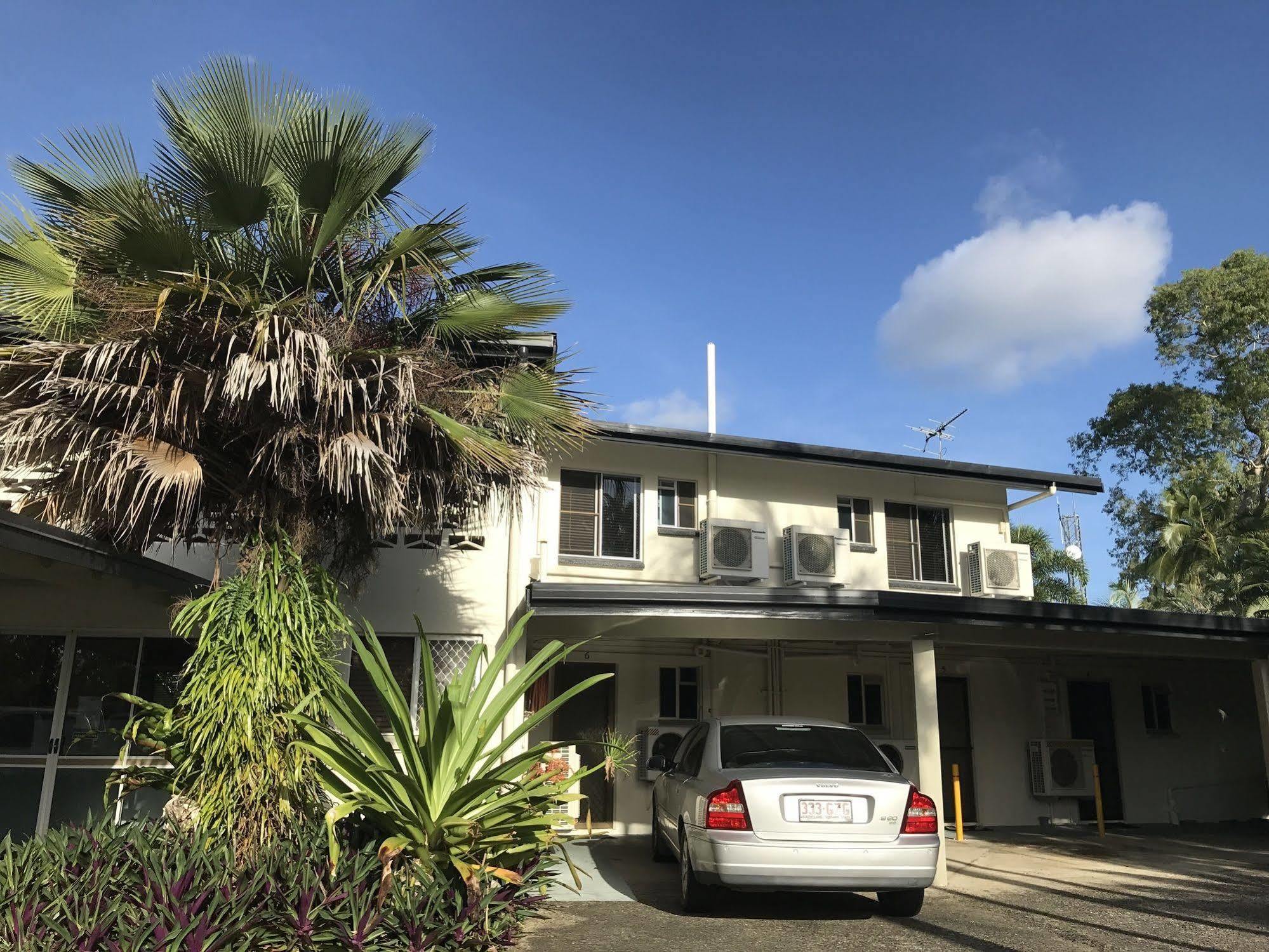 Bramston Beach Motel Buitenkant foto